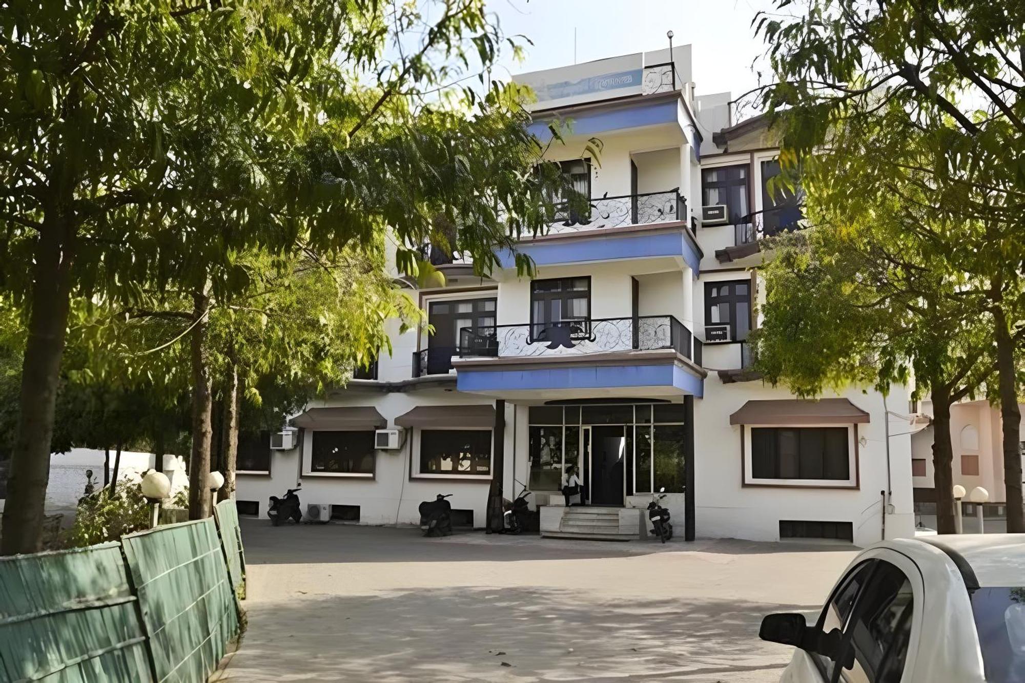 Hotel Amrapali Jaipur Exterior photo